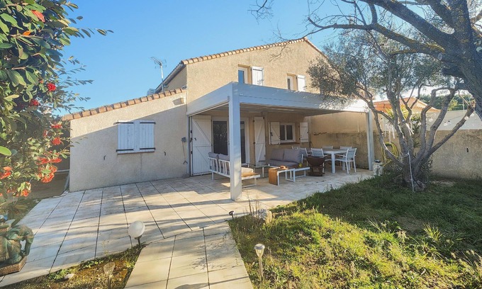 Vic-la-Gardiole House | Beautiful home in Vic-la-Gardiole