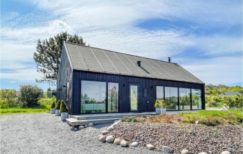 Sandvig House | Beautiful Home In Allinge With Kitchen