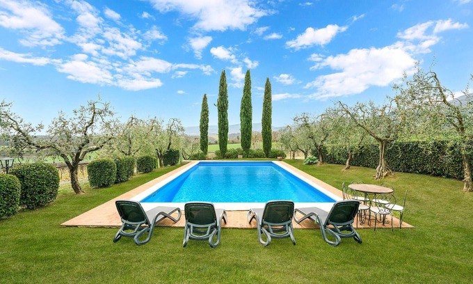 Montaione House | Beautiful home in Cetona with WiFi