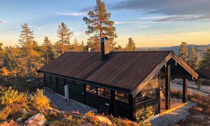 Flaa House | Beautiful home in Flå with kitchen