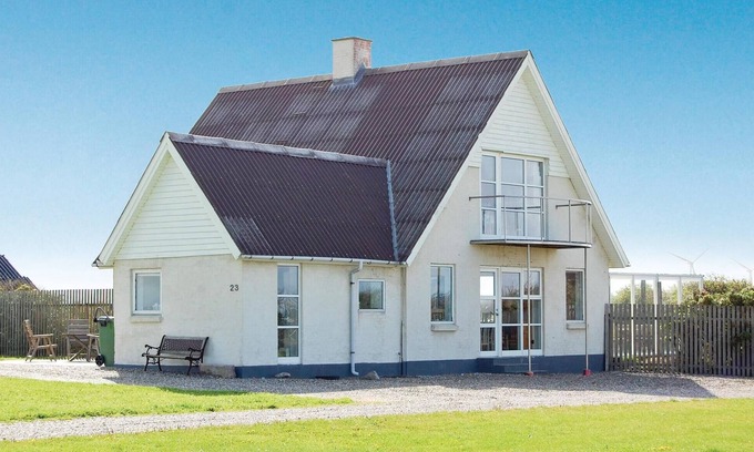 Lemvig Municipality House | Beautiful home in Lemvig with kitchen