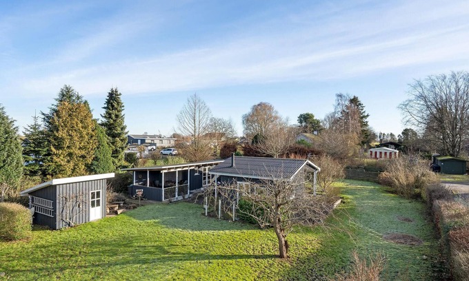 Olsted House | Beautiful home in ølsted with kitchen