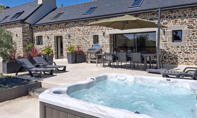 Tremeloir House | Beautiful home in Pordic with WiFi