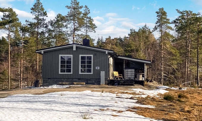 Haegebostad House | Beautiful home in Tingvatn with kitchen