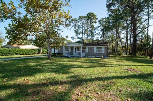 Dolphin's Cove House | Beautiful home close to the Beach and Mayo Clinic