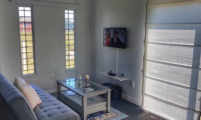 La Paloma House | Beautiful house close to the beach with incredible green landscape