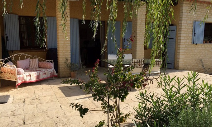 Villars House | Beautiful House for rent in Provence, in the countryside of Lubéron.