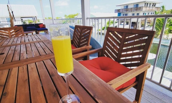 Breezeswept Beach Estates House | Beautiful House on Ramrod Key with boat slip and easy water access.