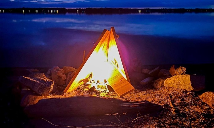 Isle La Motte Cabin | Beautiful Lake House with Private Beach on Lake Champlain