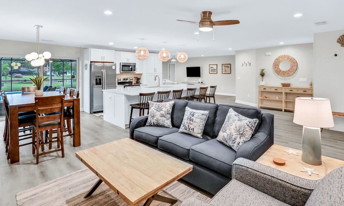 Kings Lake House | Beautiful lake-view home with screened lanai, private pool & W/D