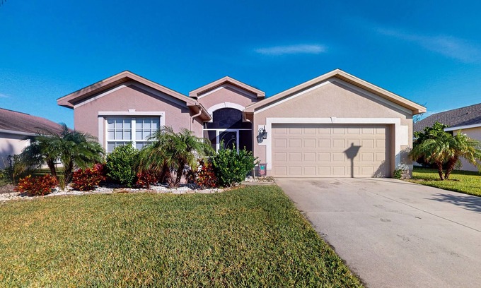 Beachwalk Isles House | Beautiful Lakefront Home with Private Pool/Spa, Furnished Lanai, Grill, & WiFi