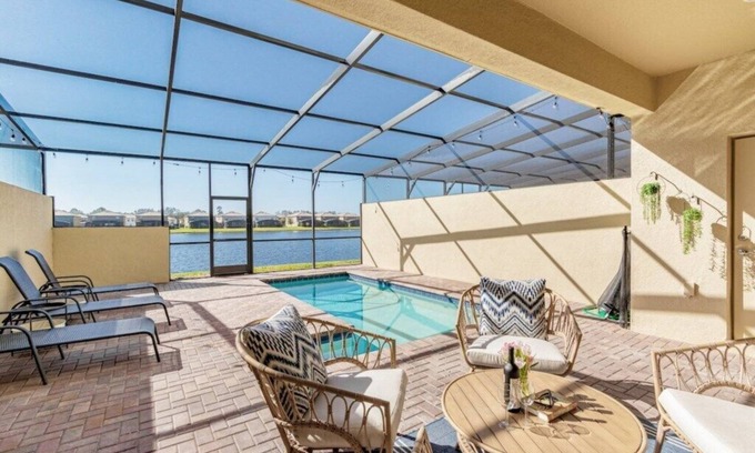 Four Corners House | Beautiful Lakeview Villa just mins from Disney w/private pool!