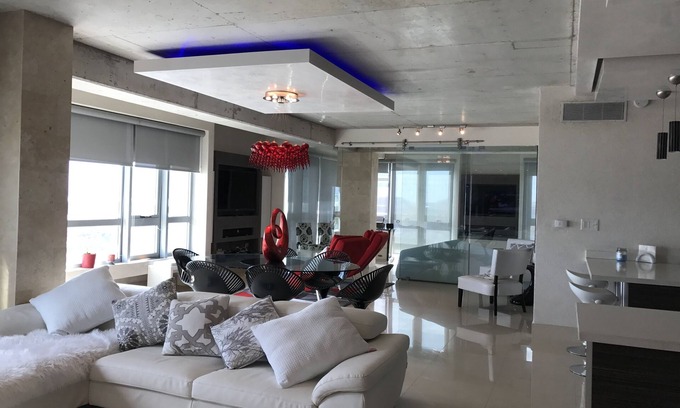 Puerta de Tierra Apartment | Beautiful Loft, walking distance to the beach, Old San Juan & Condado