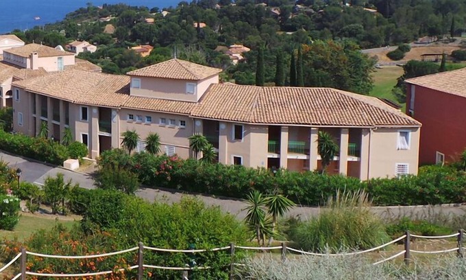 Cap Esterel Apartment | Beautiful Modern Sea View Apartment in Cap Estérel!