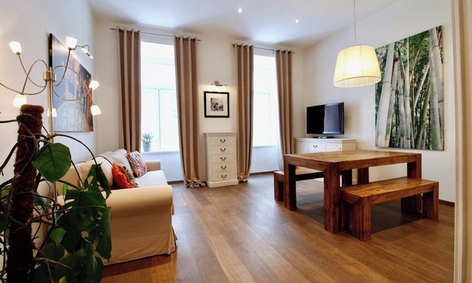 Neubau Apartment | Beautiful New Central Apartment