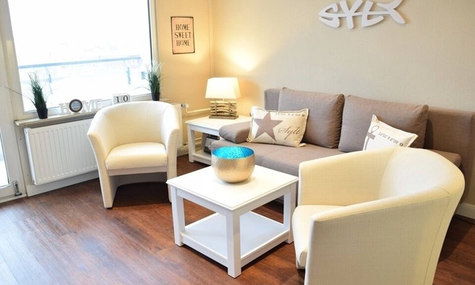Westerland Apartment | Beautiful new high-quality renovated 2-room apartment on the 4th floor.