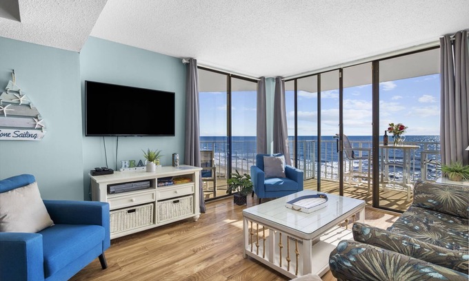 Windy Hill Condo | Beautiful Ocean Front 5th Flr Condo