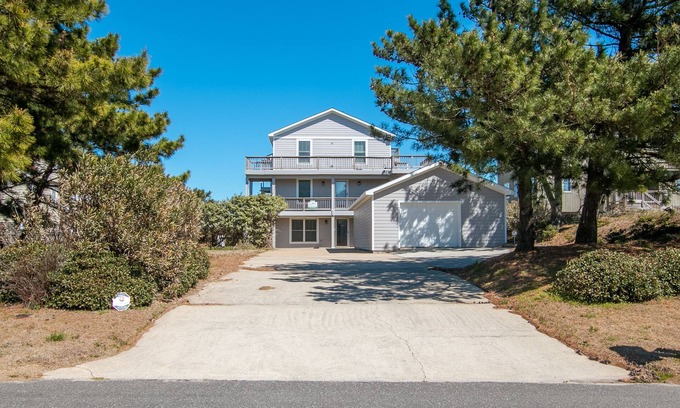 Carolina Dunes House | Beautiful oceanfront home to spot dolphins and see crashing waves
