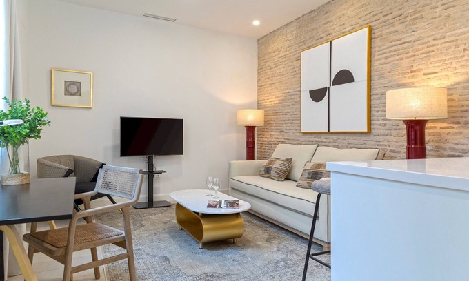 Feria Apartment | Beautiful one-bedroom apartment in the Heart of Seville. Feria V