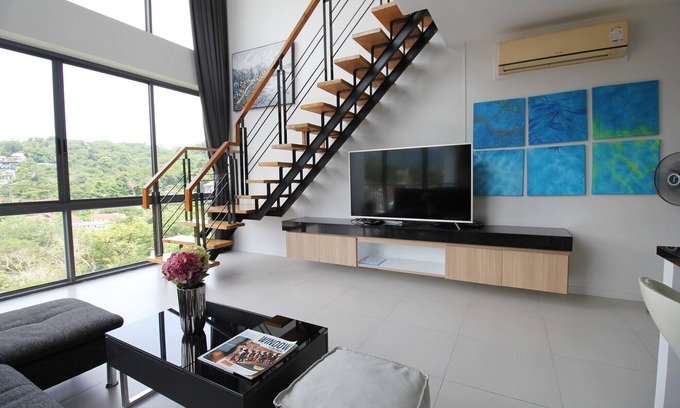 Kamala Apartment | Beautiful Penthouse Apartment with Mountain Views