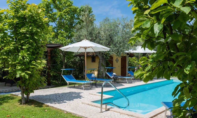Fara in Sabina House | Beautiful private villa for 6 people with A/C, WIFI, private pool, TV and patio