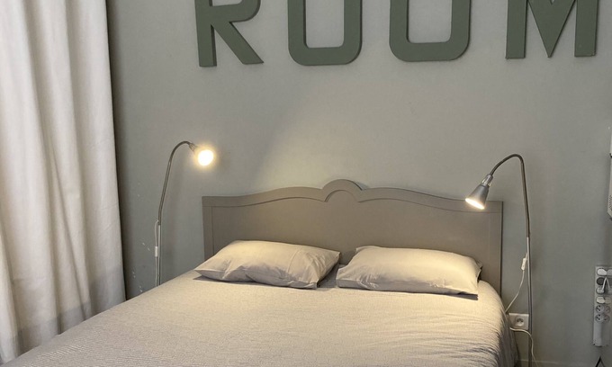 Talence House | Beautiful private room 15m2 near Chu, university