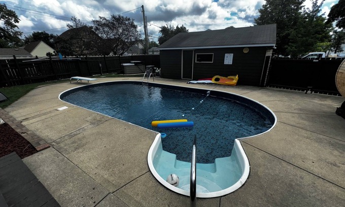 West Allis House | Beautiful private vacation home close to State Fair Park. Outdoor pool, sleeps 6