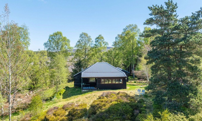 Bunloit House | Beautiful private villa for 4 people with WIFI, TV and panoramic view