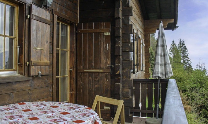 Moleson House | Beautiful private villa for 5 people with WIFI, TV, terrace, pets allowed and panoramic view