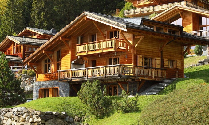 Ollon House | Beautiful private villa for 8 guests with hot tub, WIFI, TV, terrace and pets allowed
