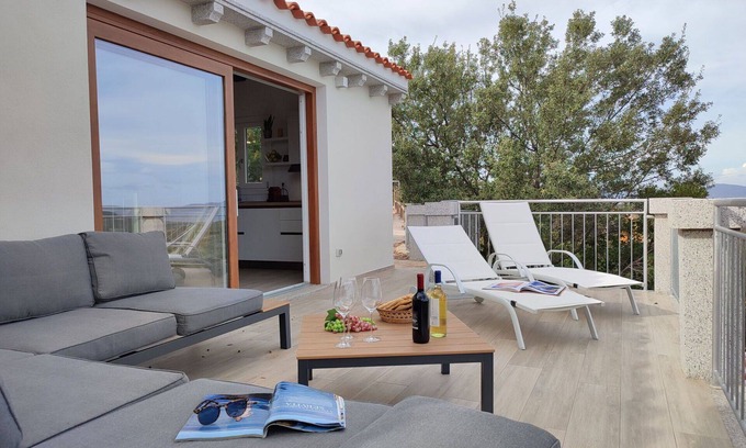 Tiriddo Villa | Beautiful private villa for 6 people with WIFI, A/C, TV and terrace