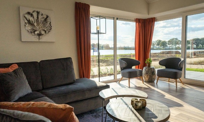 Linden House | Beautiful private villa for 6 people with WIFI, TV, terrace and parking