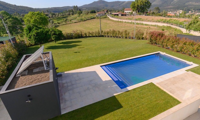 Melres Villa | Beautiful private villa for 10 people with private pool, WIFI, A/C, TV, terrace and panoramic view