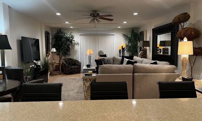Fountain Hills Condo | Beautiful remodeled, 2 BR/2B, fully furnished, Condo in Gorgeous Fountain Hills