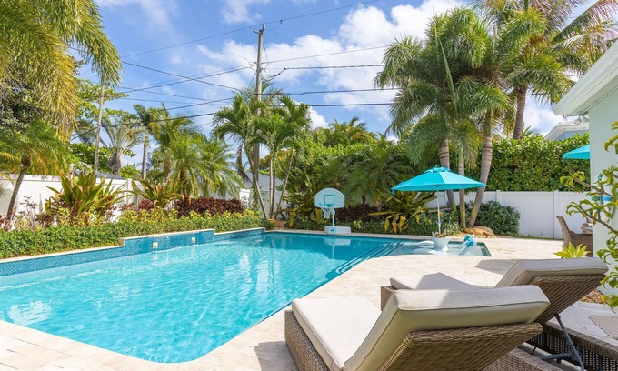 Lake Ida Shores House | Beautiful Remodeled Pool Home in the Heart of Downtown Delray Beach!