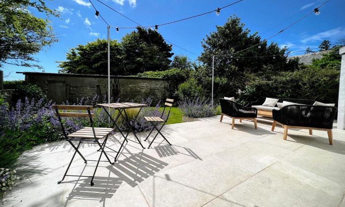 East Prawle House | Beautiful Rural Cottage by the Coast