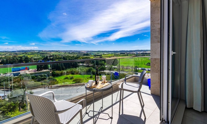Bugibba Apartment | Beautiful Spacious and Bright 3 Bedroom 2 Bathroom Apartment 12