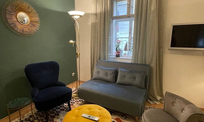Wieden Apartment | Beautiful studio at the Naschmarkt, 5 minutes from the center and in an absolutely quiet location