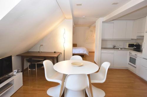 Old Town Apartment | Beautiful studio in the old town - Symbol 2 4ST R