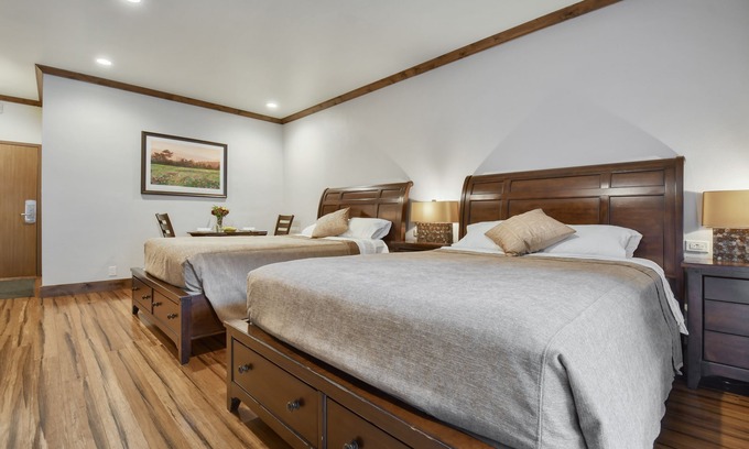 North Park City Condo | Beautiful Studio Just Minutes To Ski Resorts & Downtown