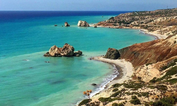 Peyia Town Apartment | Beautiful studio with shower room, full kitchen, poolside, FREE WIFI