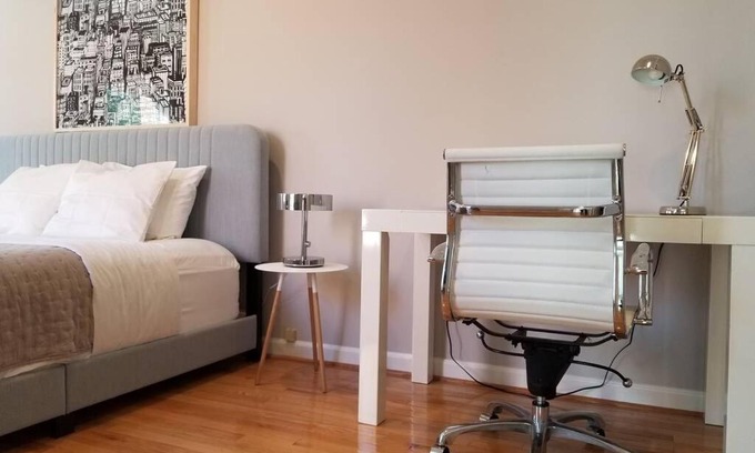 Fitler Square House | Beautiful Townhouse With Patio, Deck & Gated Yard