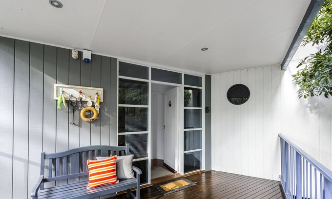 Lorne House | Beautiful Tree Top Family Home