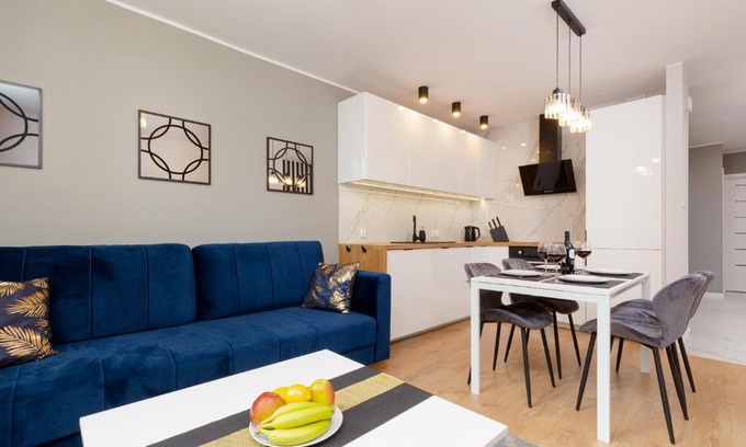 Bielany Apartment | Beautiful Two-Bedroom Apartment Warsaw Bielany by Noclegi Renters