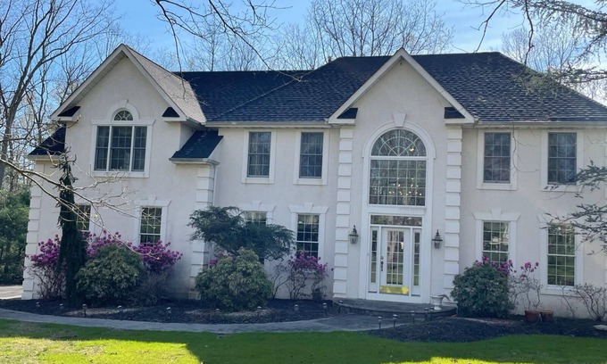 Tabernacle Villa | Beautiful Spacious 4-bedroom villa in welcoming Medford/Southampton