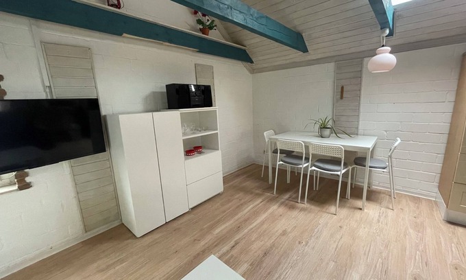 Dornum Apartment | Beautiful vacation apartment on the North Sea coast with dog wifi and garden
