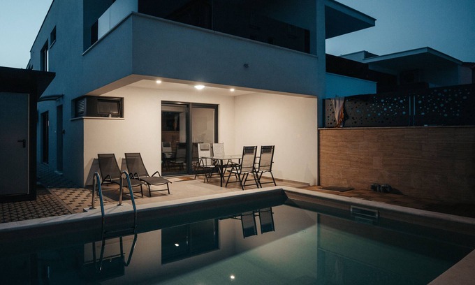 Milcetici House | Beautiful villa with private pool