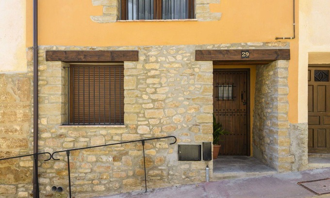 Olocau del Rey Villa | Beautiful villa for 2 guests with WIFI, TV, balcony, pets allowed and panoramic view