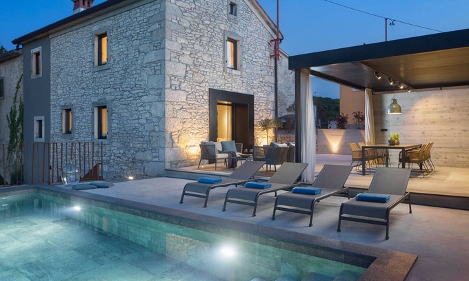 Rogocana Villa | Beautiful Villa Flor