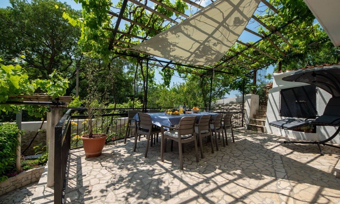 Tribalj House | Beautiful villa for 12 guests with WIFI, A/C, TV, terrace and parking